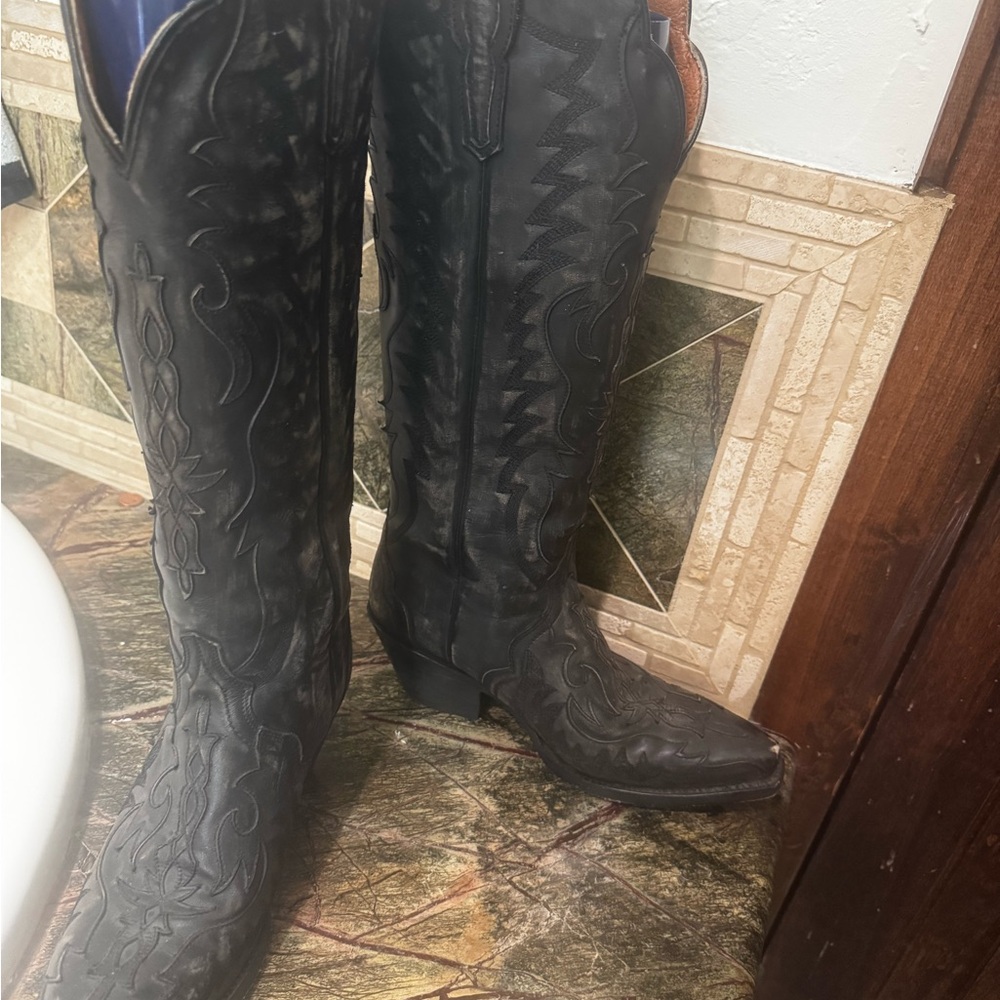 Dan Post Black Tooled Leather Western Heeled Boots